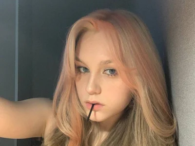 CherieSprinzl webcam livesex profile in lesbian cams